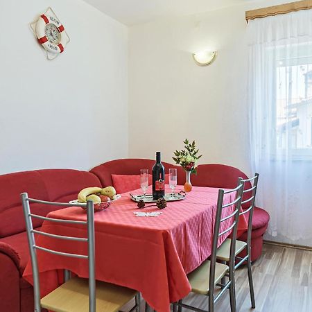 2 Bedroom Lovely Apartment In Labin ลาบิน ภายนอก รูปภาพ