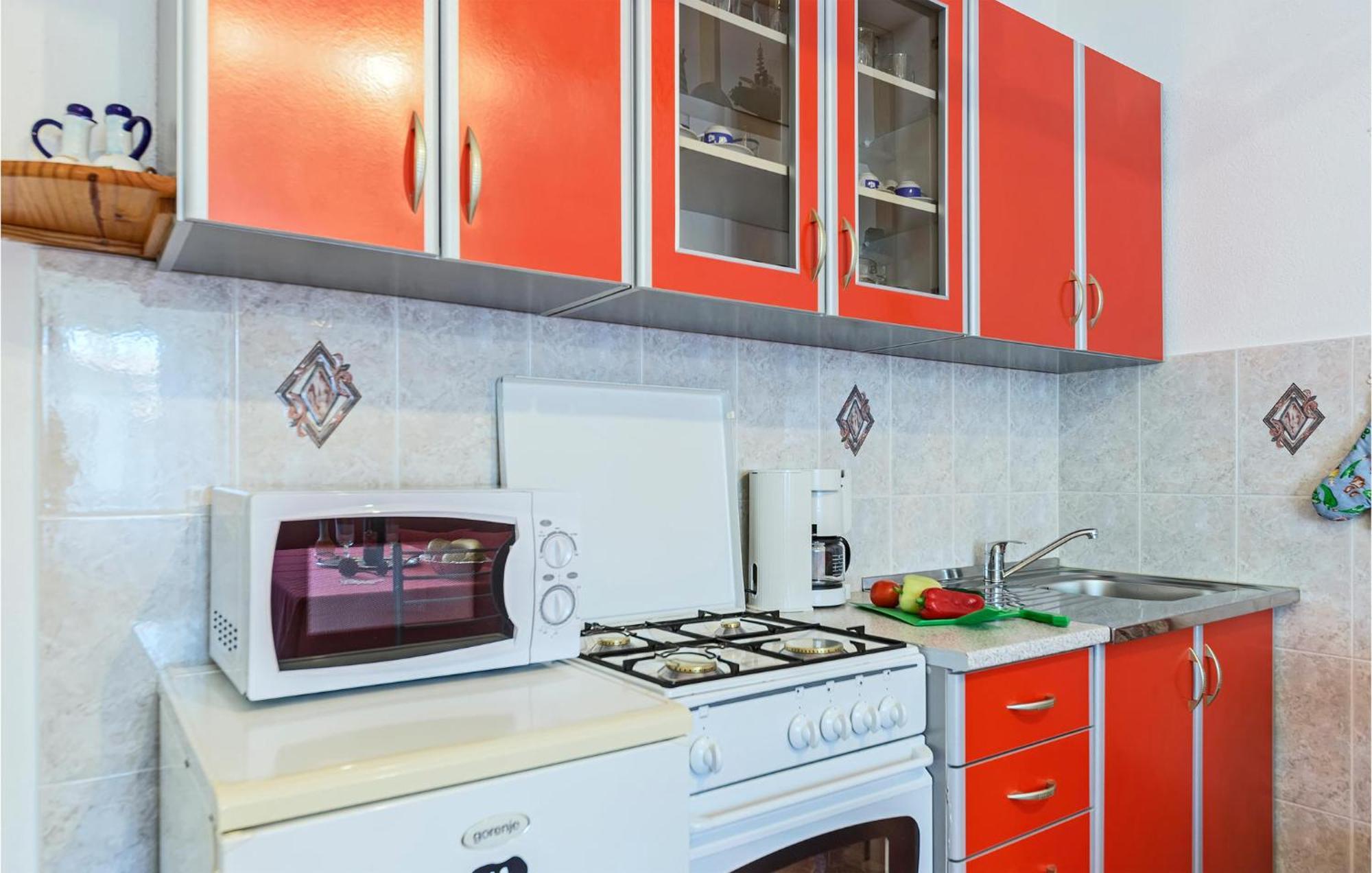 2 Bedroom Lovely Apartment In Labin ลาบิน ภายนอก รูปภาพ