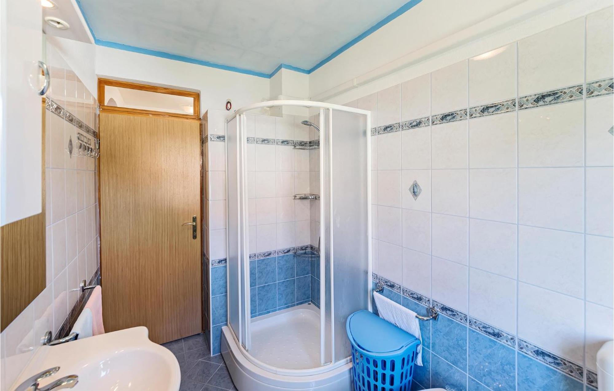 2 Bedroom Lovely Apartment In Labin ลาบิน ภายนอก รูปภาพ