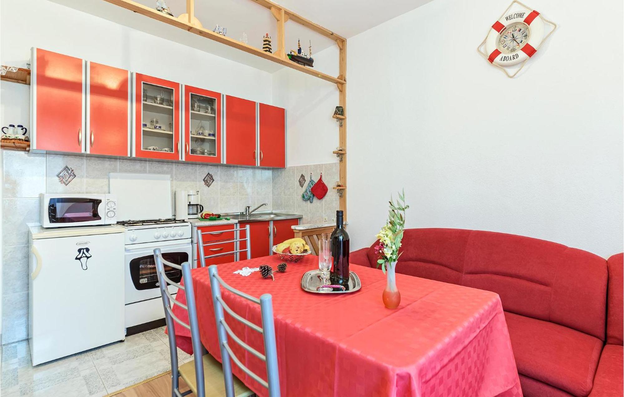 2 Bedroom Lovely Apartment In Labin ลาบิน ภายนอก รูปภาพ